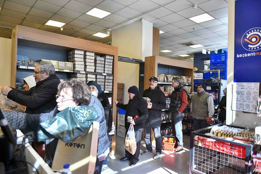 Yüksek fiyatlara inat başkentte et girmeyen ev kalmıyor! Ankara'da sosyal belediyecilik rüzgarı 18